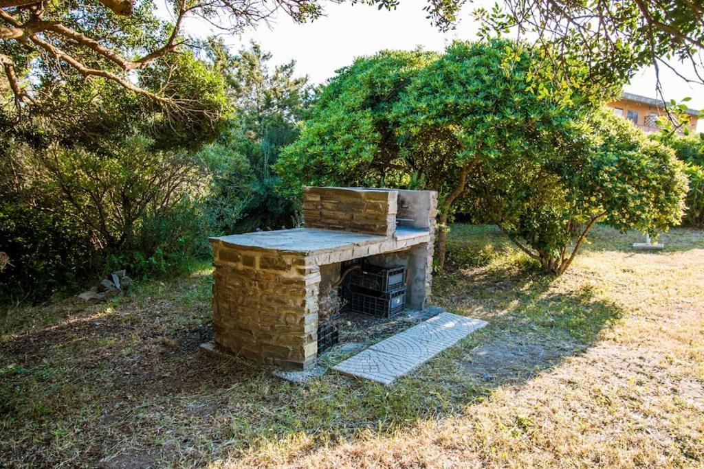 L' Elicriso, A Pochi Passi Dal Mare Con Giardino Privato - The Elicriso, A Few Meters From The Sea, With Private Garden Apartment Stintino Bagian luar foto
