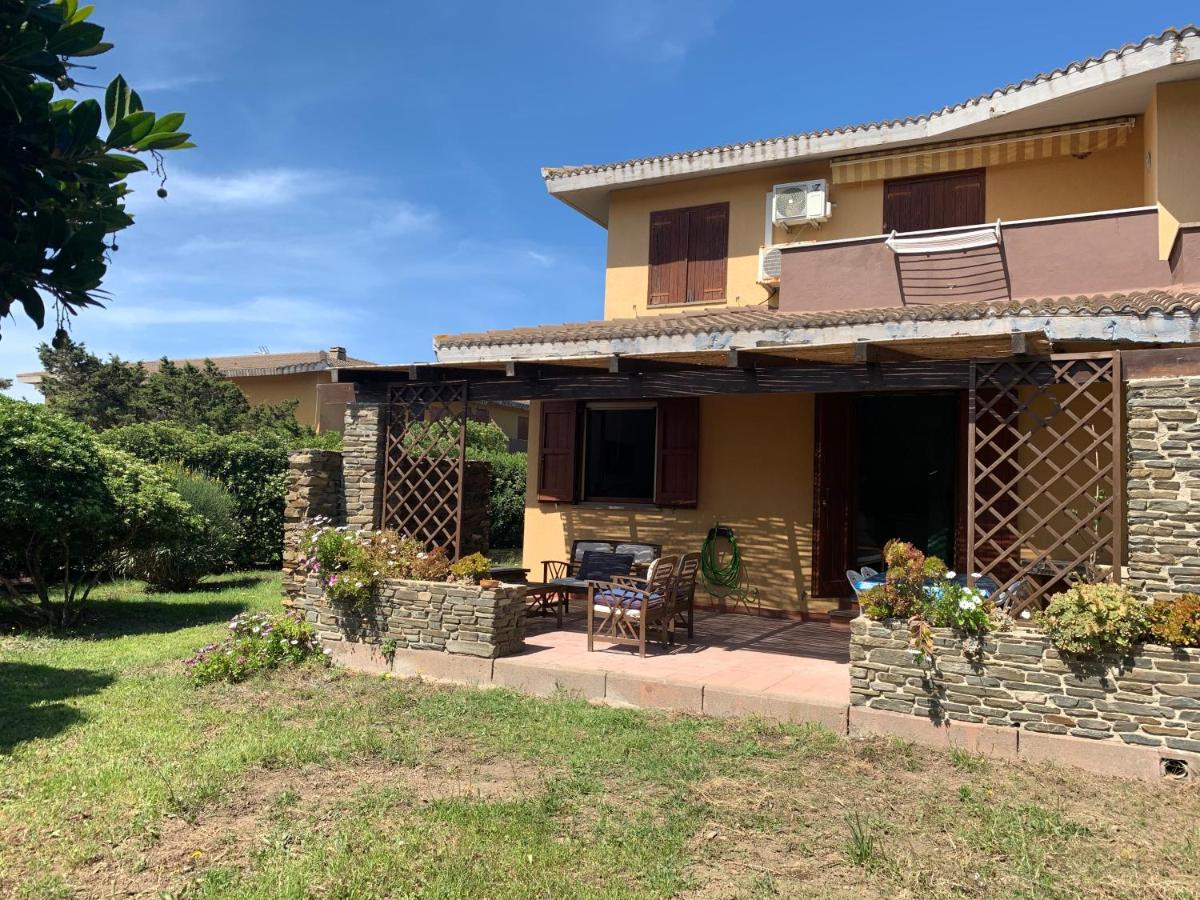 L' Elicriso, A Pochi Passi Dal Mare Con Giardino Privato - The Elicriso, A Few Meters From The Sea, With Private Garden Apartment Stintino Bagian luar foto