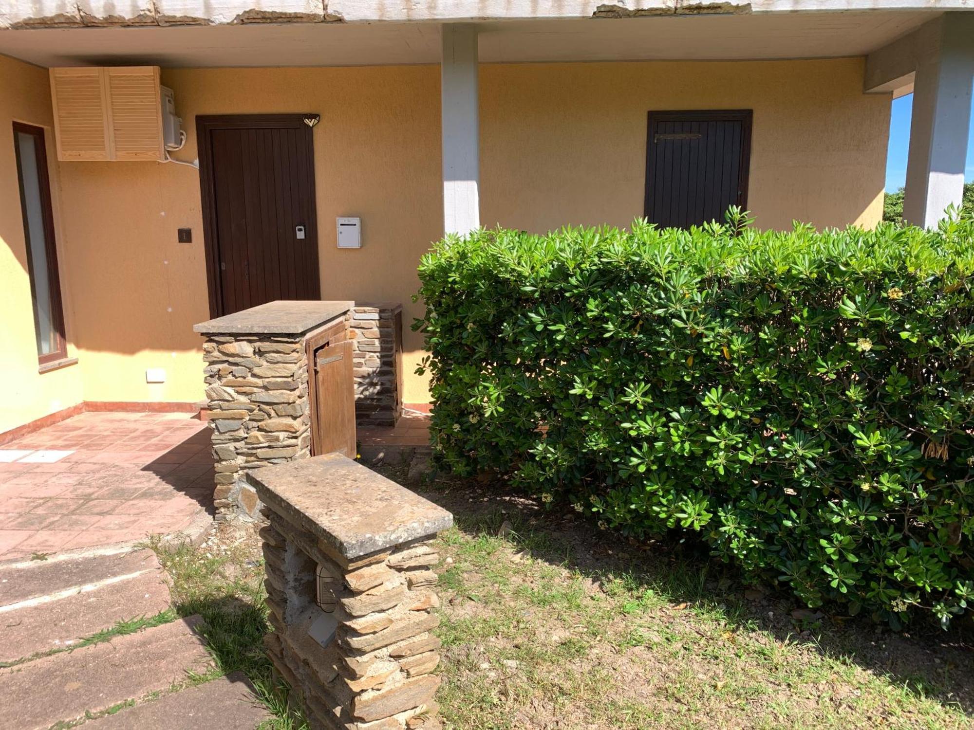 L' Elicriso, A Pochi Passi Dal Mare Con Giardino Privato - The Elicriso, A Few Meters From The Sea, With Private Garden Apartment Stintino Bagian luar foto
