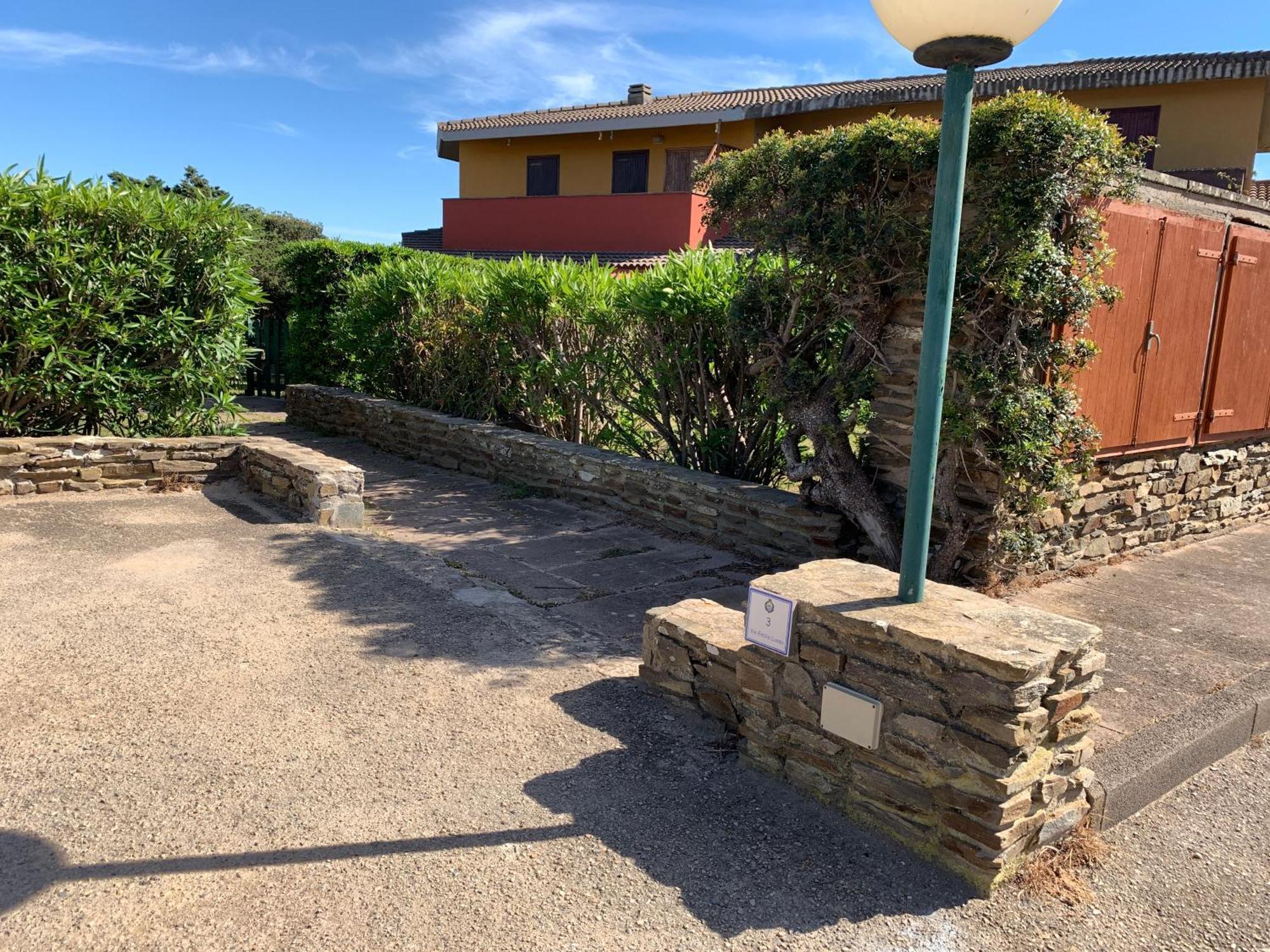 L' Elicriso, A Pochi Passi Dal Mare Con Giardino Privato - The Elicriso, A Few Meters From The Sea, With Private Garden Apartment Stintino Bagian luar foto